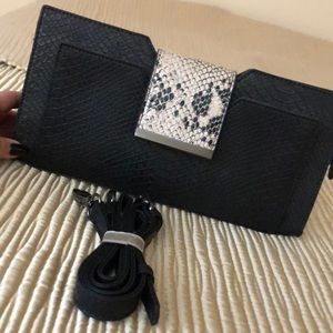 Snakeskin pattern clutch